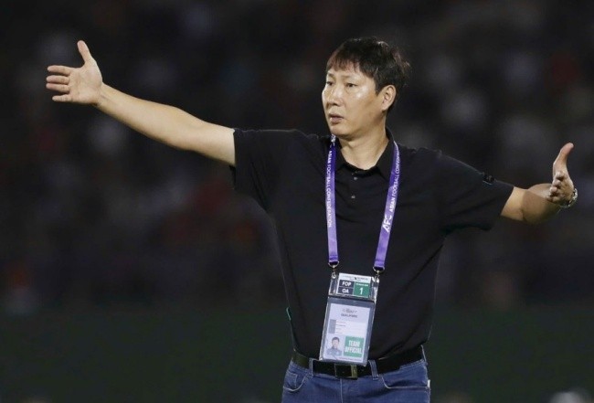 HLV Kim Sang-sik chuẩn bị chào đón sự xuất hiện của nhiều viện binh chất lượng. 