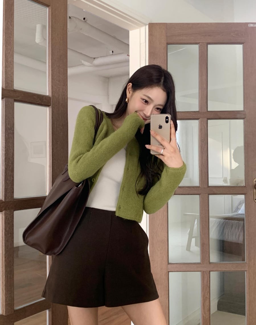 Các gam hồng phấn, xanh nhạt hay kem khi đi cùng nâu chocolate hoặc nâu caramel đem lại vẻ tinh tế, có chút hơi hướng cổ điển.