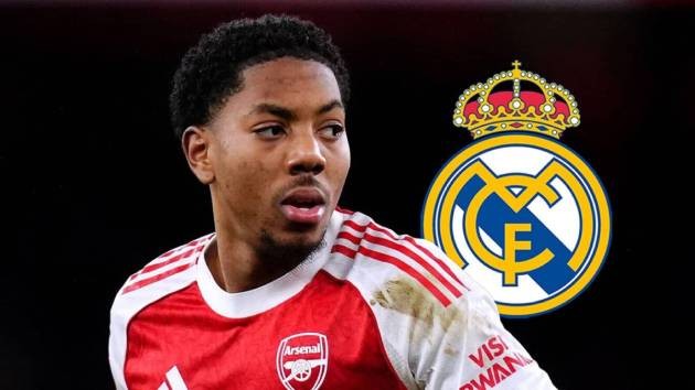 Myles Lewis-Skelly lọt vào mắt xanh của Real.