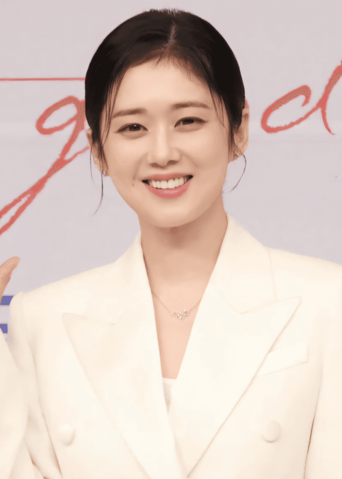 500px-Jang_Na-ra_in_July_2024.png