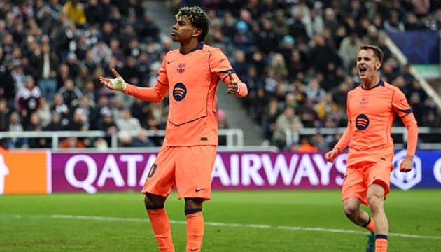 Yamal lạnh lùng cứu lại 1 điểm cho Barcelona.