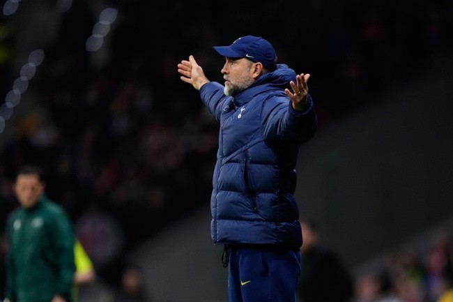 Ghế nóng của Igor Tudor lung lay dữ dội.