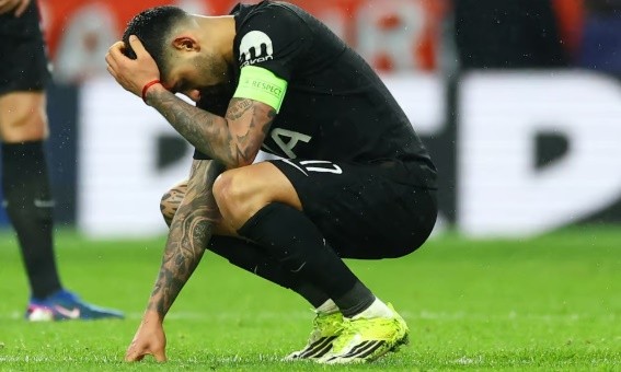 Tottenham đón nhận tổn thất nghiêm trọng nơi hàng thủ.