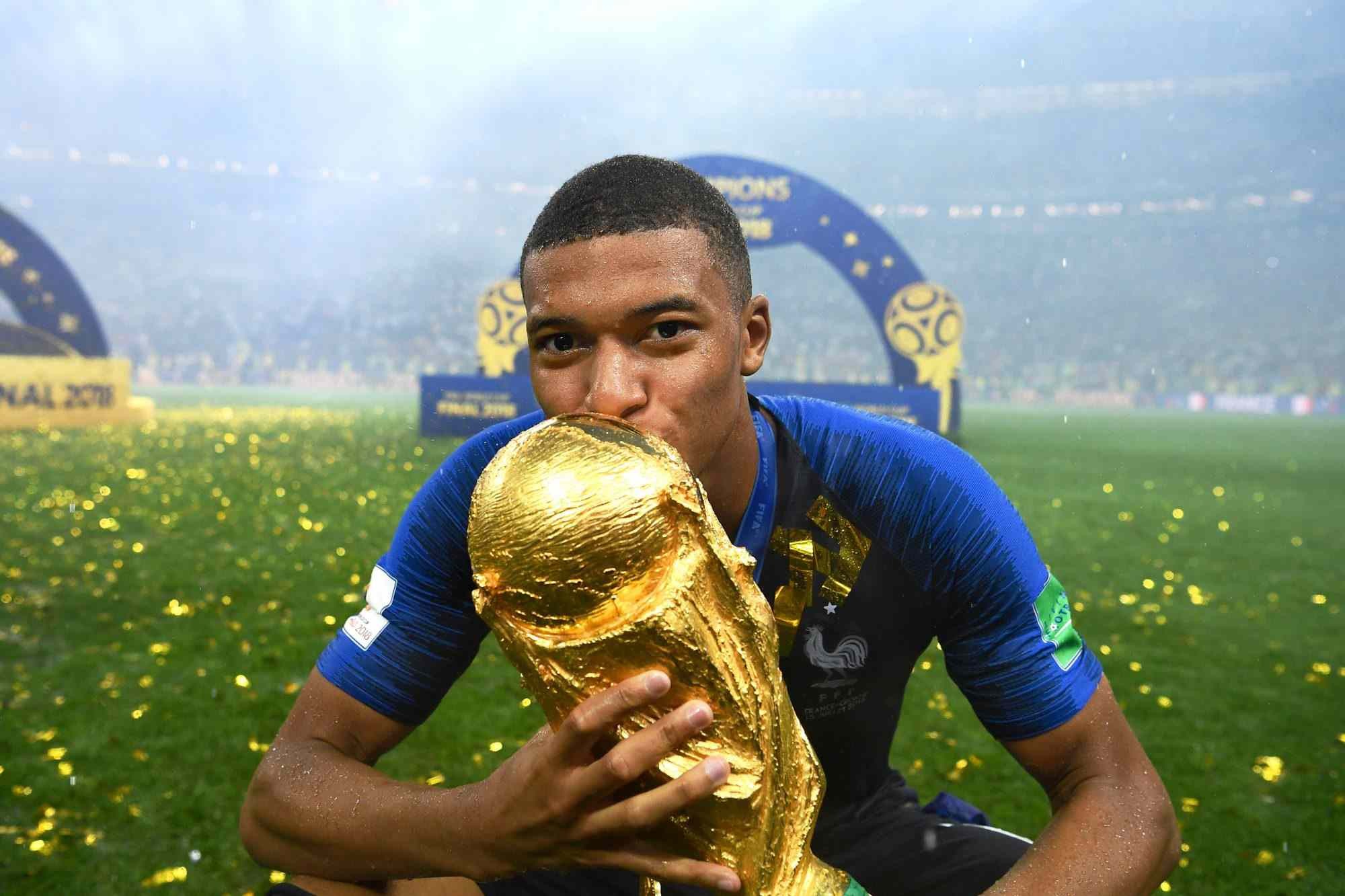 Mbappe mở ra kỷ nguyên mới của bóng đá.