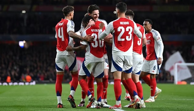 Arsenal đang nỗ lực cạnh tranh trên nhiều đấu trường danh hiệu khác nhau.