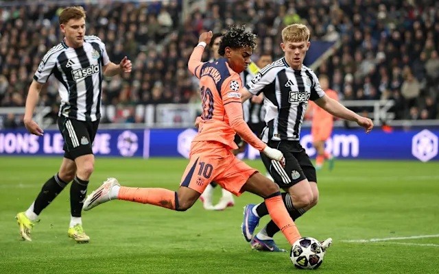 Yamal gần như bị vô hiệu quá ở trận này.