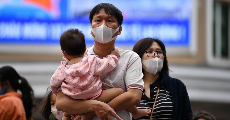 Dự thảo nghị định cũng đề cập đến chế độ nghỉ thai sản khi sinh con thứ hai. Theo đó, lao động nữ dự kiến được nghỉ thai sản 7 tháng, trong khi lao động nam được nghỉ 10 ngày làm việc khi vợ sinh con.

