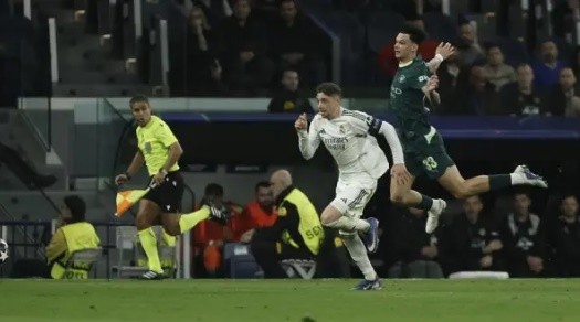 Màn trình diễn để đời của Valverde.