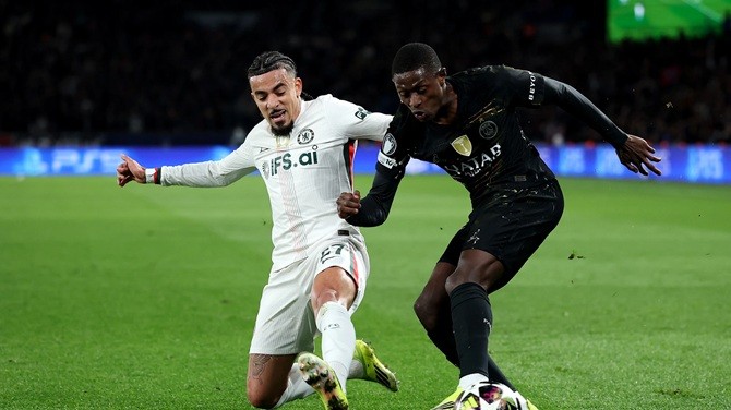 Malo Gusto (5,6): Giữ được sự bình tĩnh để ghi bàn gỡ hòa đầu tiên cho Chelsea.