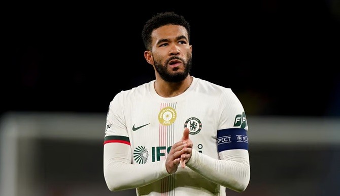 Reece James (6): Mắc sai lầm khi đưa ra quyết định đuổi theo bóng thay vì kèm chặt Barcola trong tình huống mở tỷ số, nhưng ngoài pha bóng đó ra thì anh hầu như không mắc lỗi nào.