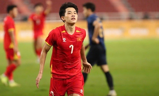 Đình Bắc sẽ phải chấp hành 2 phạt treo giò 2 trận ở cấp độ đội tuyển chính.