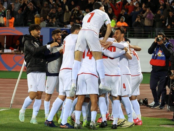 Iran đã giành vé dự World Cup với ngôi đầu bảng.