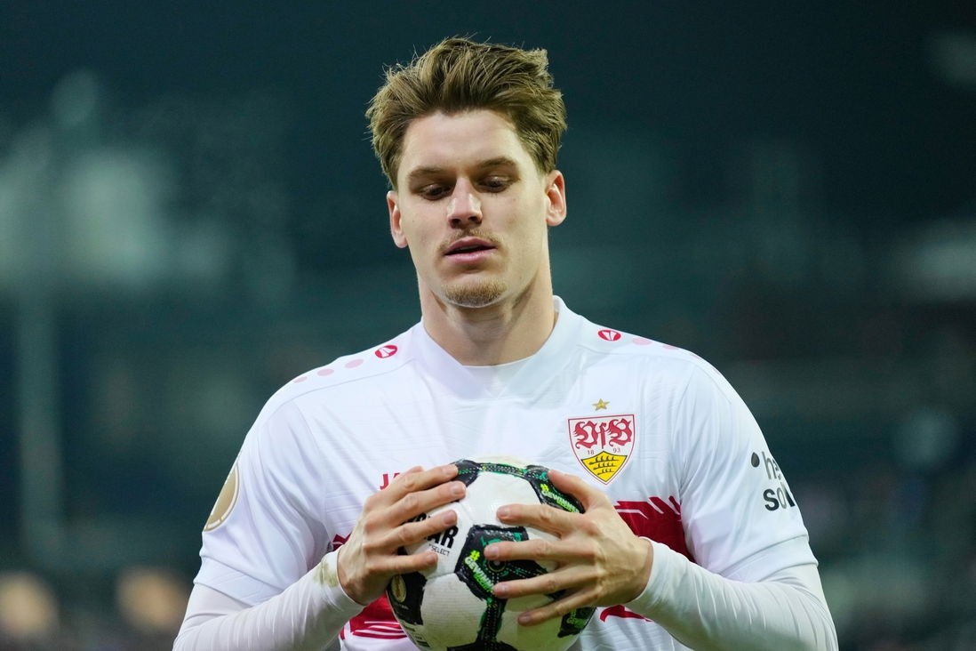 Ramon Hendriks là mục tiêu tiềm năng của Liverpool.