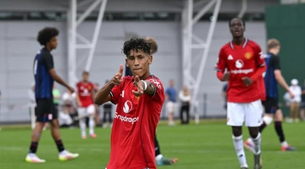 JJ Gabriel là báu vật của Man Utd.