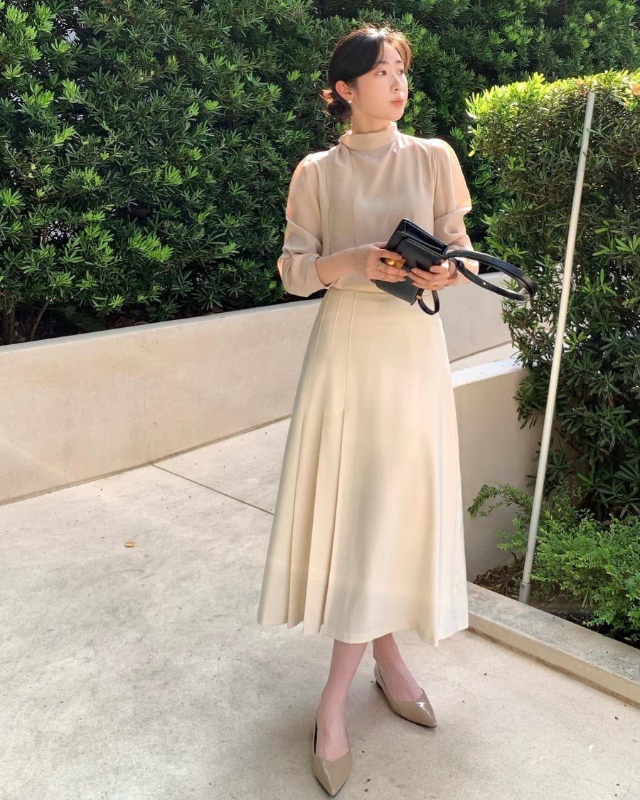 Phần mũi thuôn dài giúp bàn chân trông thanh mảnh, từ đó tạo hiệu ứng kéo dài toàn bộ cơ thể.