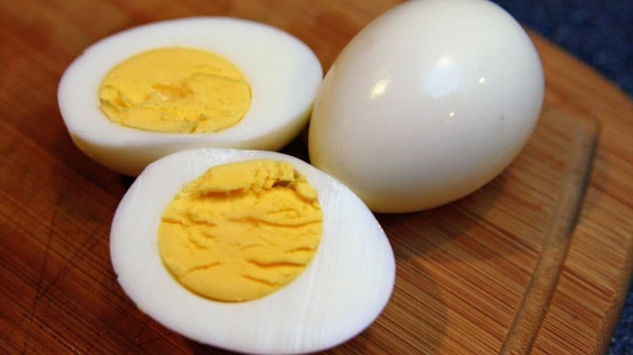 5 người nên thường xuyên ăn trứng luộc