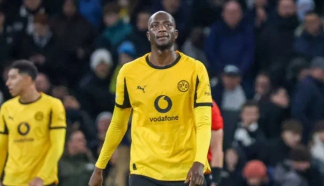 Dortmund được đánh giá cao hơn đối thủ.