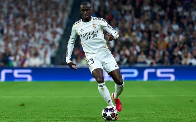 Ngôi sao người Pháp liên tục dính chấn thuo7ngg.