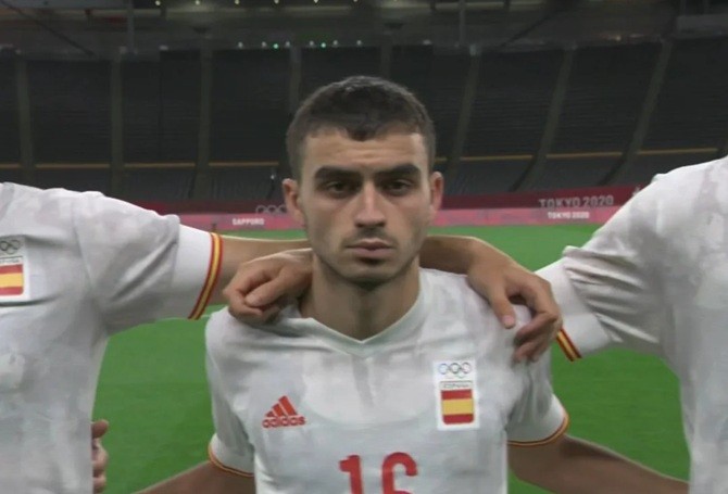 Hình ảnh từng được lan truyền mạnh mẽ của Pedri.