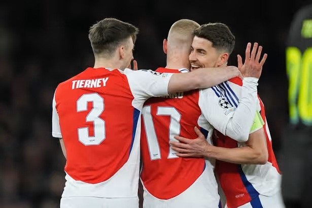 Arsenal vẫn thi đấu tốt sau khi chia tay các trụ cột.