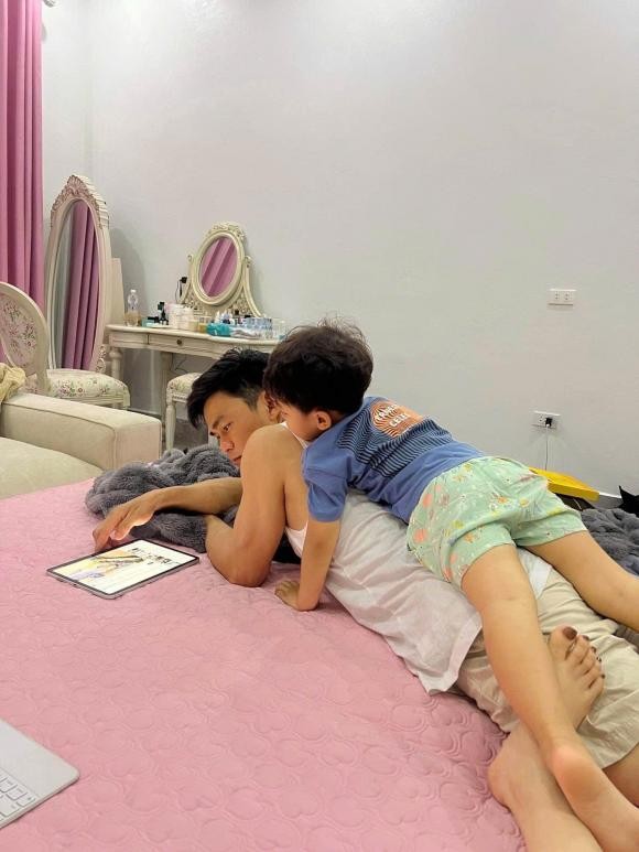 hoa-minzy-xac-nhan-da-duoc-hoi-cuoi-tiet-lo-luon-moi-quan-he-giua-chong-va-con-trai-6-ngoisaovn-w1536-h2048