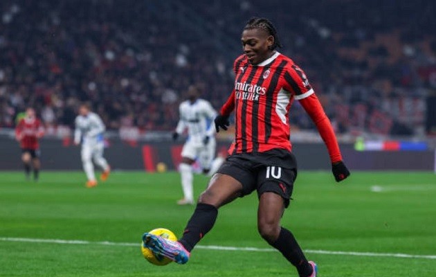 Leao trong màu áo Milan.