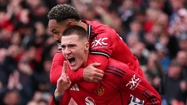 Man Utd thắng thuyết phục Aston Villa.