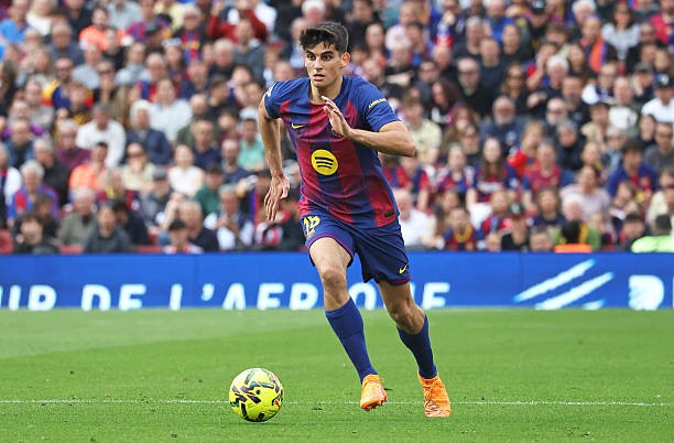 Gerard Martin - 6.6 điểm: Gặp nhiều khó khăn trong việc thiết lập sự an toàn cho hệ thống phòng ngự. Bộc lộ nhiều khoảng trống chết người và không có bất kỳ pha dâng cao hỗ trợ tấn công nào đáng chú ý.