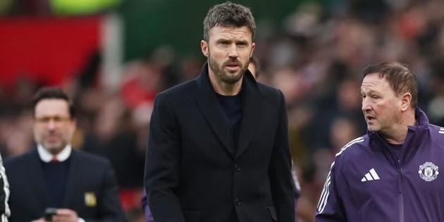 Roy Keane vẫn chưa tín nhiệm Michael Carrick.