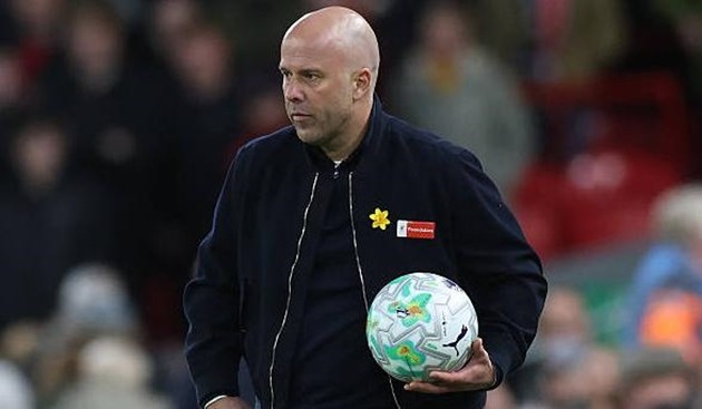 Slot phải tìm ra giải pháp thay thế Alexis Mac Allister.