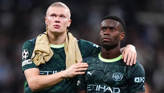 Các cầu thủ Man City sẽ phải nỗ lực đứng dậy sau vấp ngã.