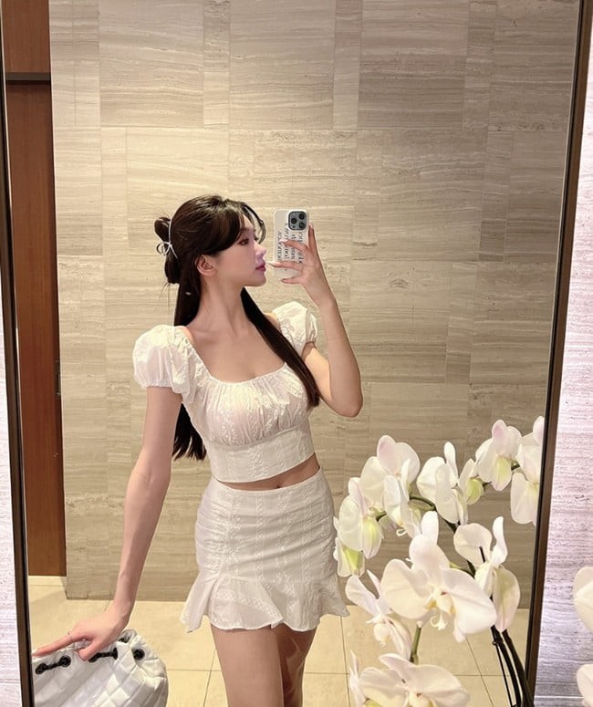  Gam màu sáng hoặc pastel càng làm nổi bật tinh thần trẻ trung, hợp xu hướng.