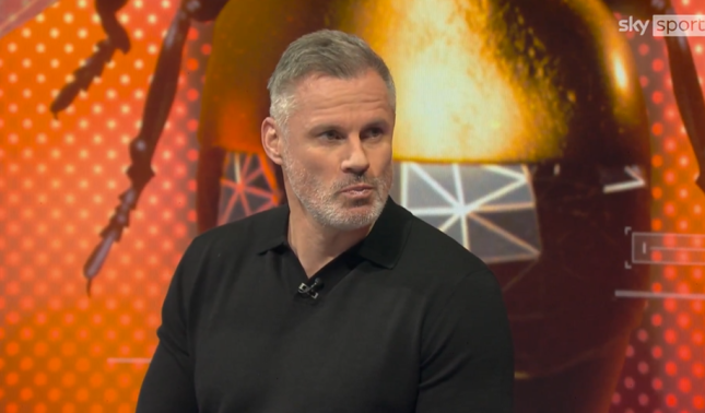 Carragher nhận định về vị trí thủ môn của Arsenal và Chelsea. 