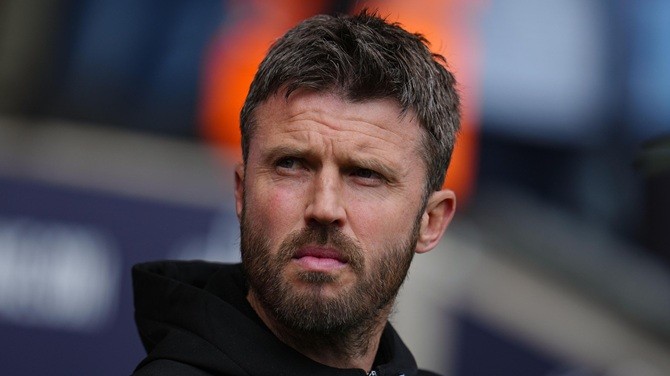  Carrick đang nhận được sự ủng hộ ở MU.