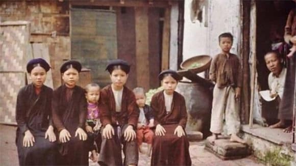 Khi ảnh hưởng văn hóa này du nhập vào Việt Nam, cách dùng đã có sự thay đổi.