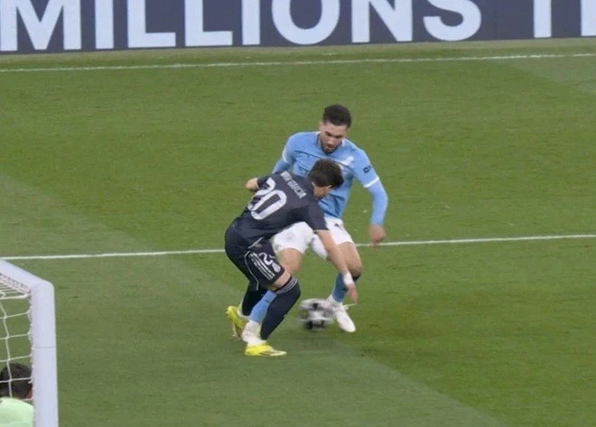 Fran Garcia (7,1): Khóa chặt Cherki bên cánh trái. Anh dâng cao hiệu quả hơn ở hiệp hai.