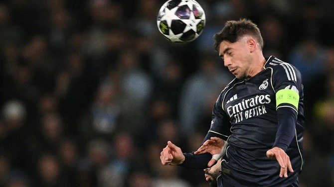 Valverde (7): Bỏ lỡ pha đối mặt Donnarumma ở đầu trận, nhưng bù lại anh thi đấu cực kỳ năng nổ để hỗ trợ Trent phòng ngự.