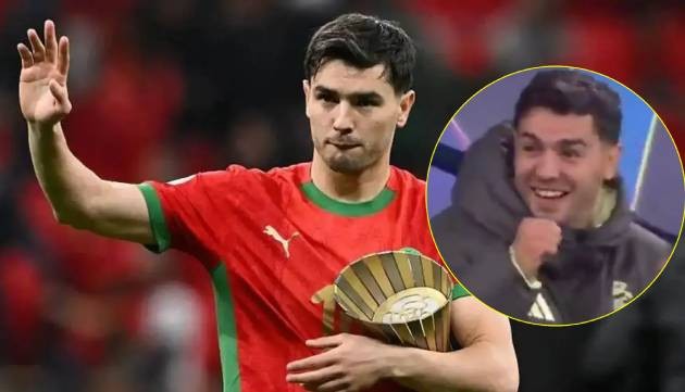 Diaz ăn mừng chức vô địch châu Phi giữa trận đấu với Man City.