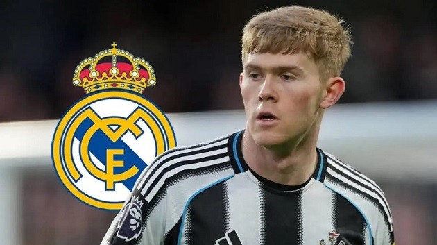 Hall lọt vào mắt xanh của Real Madrid.