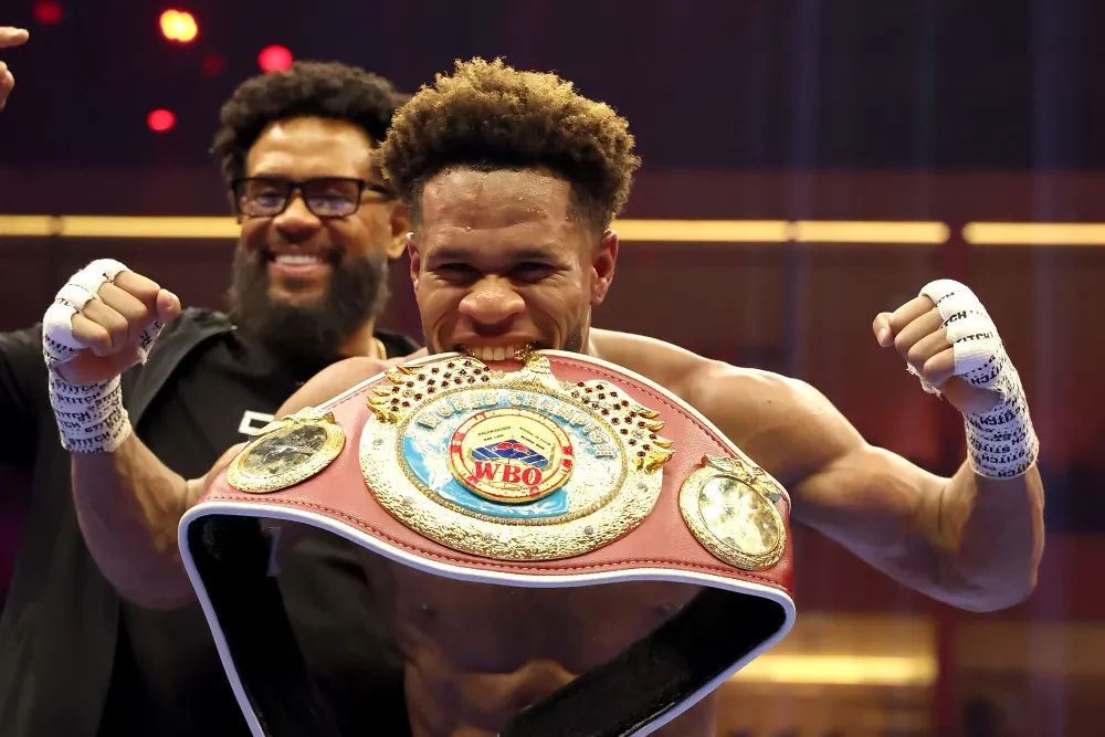 Devin Haney đang hướng đến một trận thống nhất đai hạng welterweight.