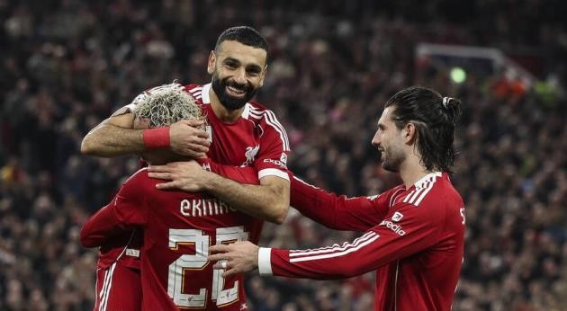 Liverpool có màn ngược dòng ấn tượng tại Anfield.