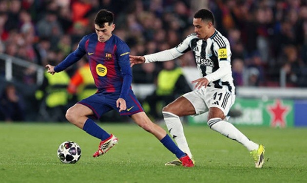 Pedri (6.9): Hiệp một mờ nhạt nhưng bùng nổ vào hiệp hai khi giúp Barca kiểm soát hoàn toàn thế trận.