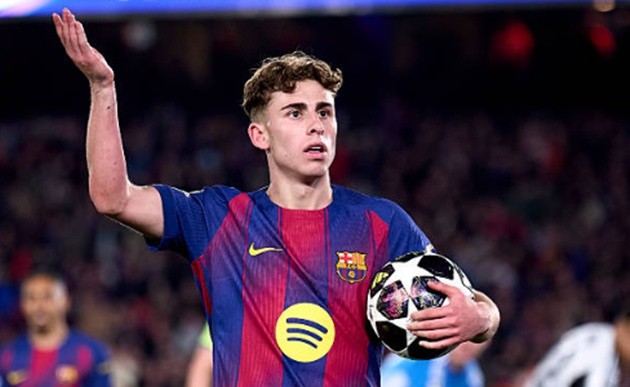 Fermin Lopez (8.0): Tỏa sáng rực rỡ với pha kiến tạo mở màn, mang về quả phạt đền và trực tiếp ghi bàn nâng tỷ số lên 4-2.