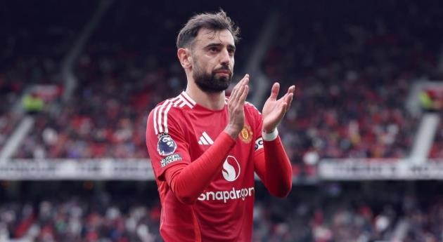 Fernandes có mùa bóng tuyệt vời trong màu áo MU.