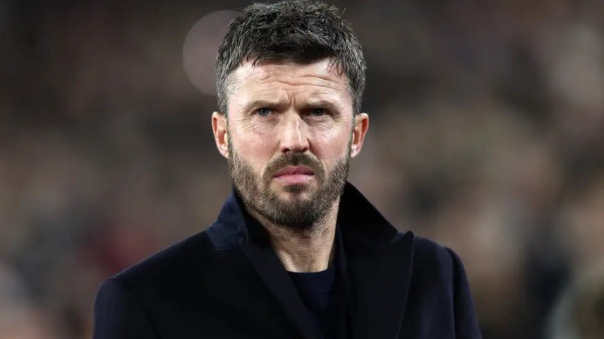 Carrick cần nhiều hơn những sự đầu tư cho vị trí hậu vệ cánh nếu ông được giữ lại.