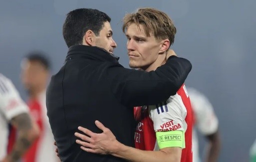 Odegaard đứng trước những dấu hỏi lớn về tương lai.