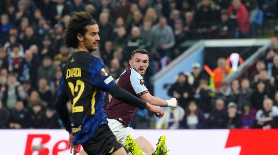 Villa cho thấy sự đáng sợ ở Europa League.