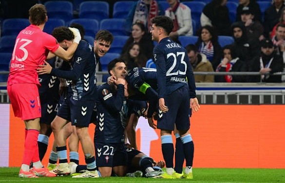 Lyon gục ngã trước Celta Vigo.