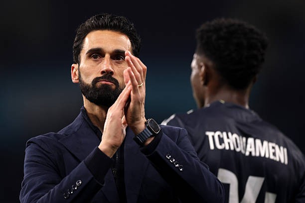 Cách quản trị của Arbeloa mềm mỏng hơn so với Alonso.