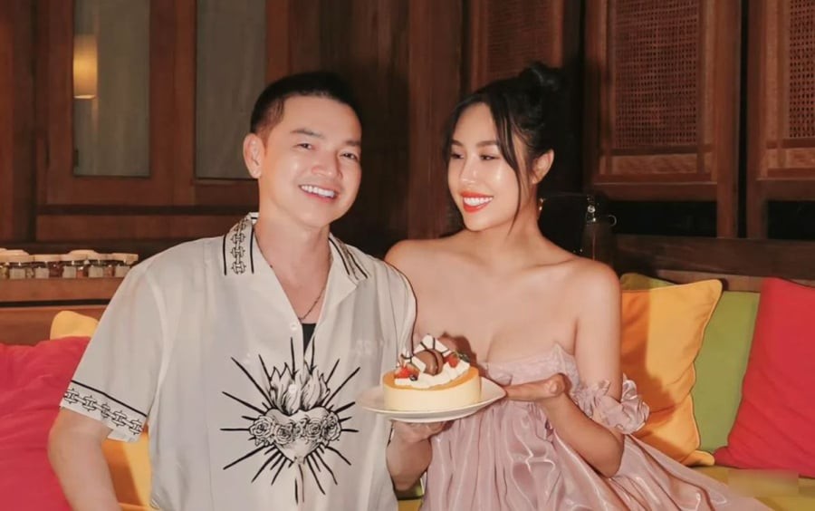 Nghệ sĩ Quang Minh nói gì khi được hỏi về chuyện tình cảm với vợ kèm 37 tuổi